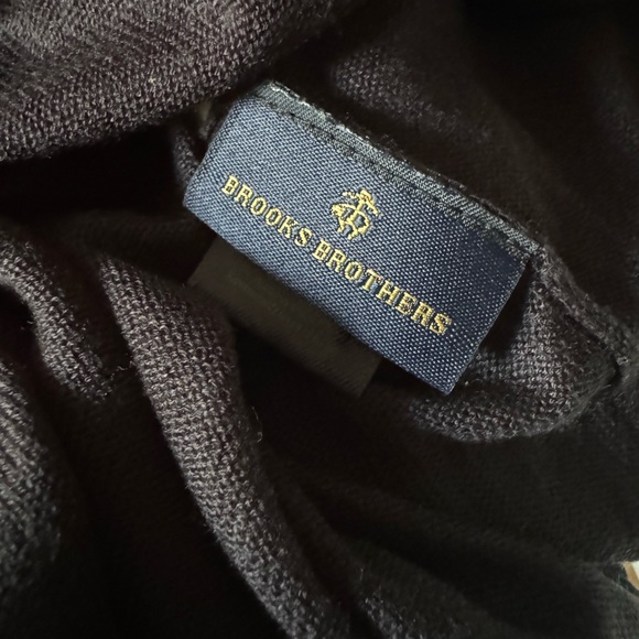 Brooks Brothers Navy Shawl - NWOT - O/S - Picture 2 of 2